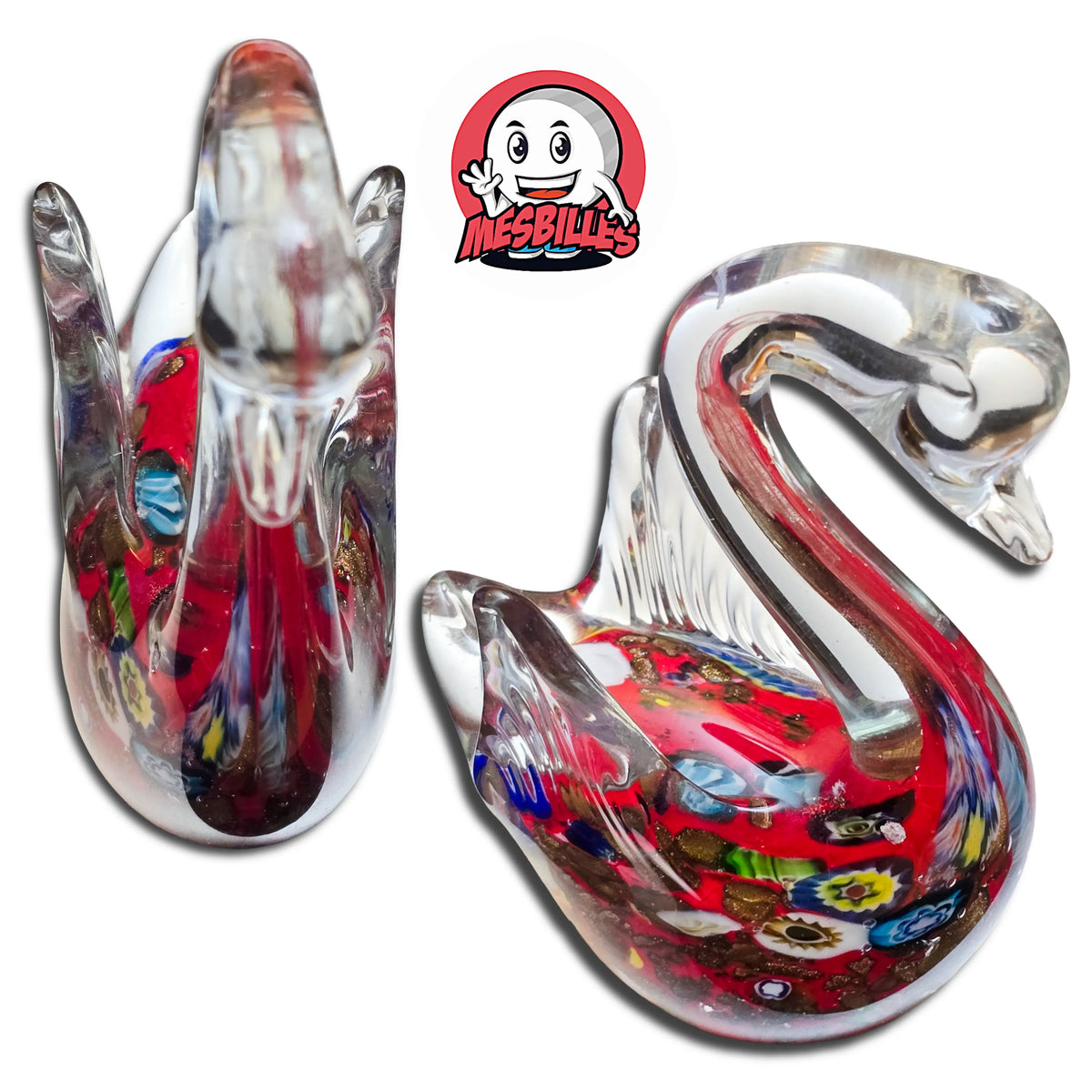 Le cygne Murrine de face et de profil