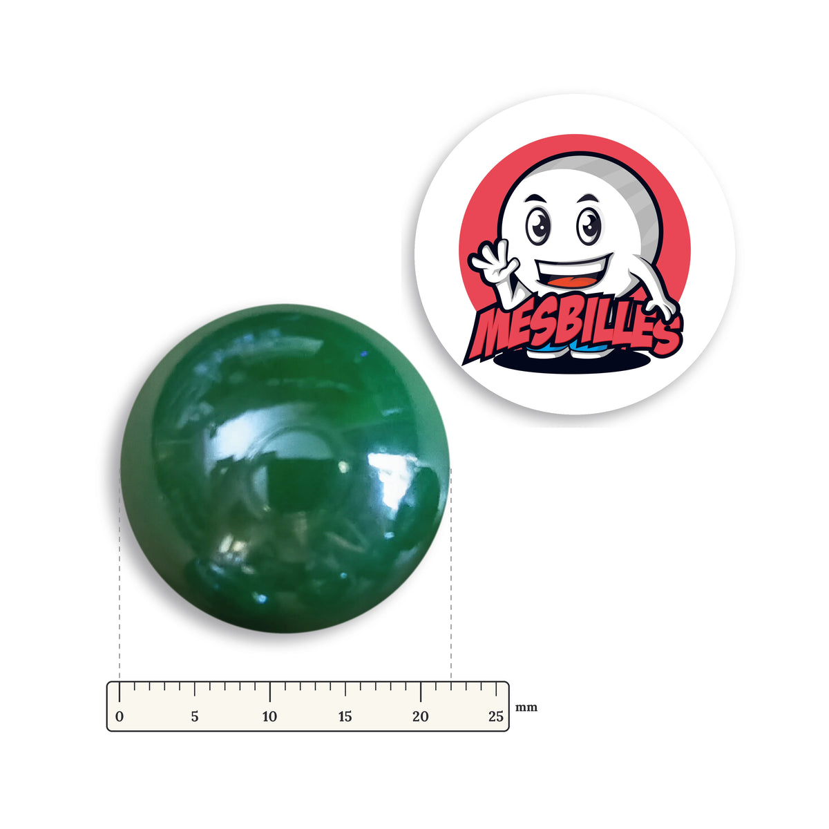 Bille Vert Glossy à côté d'une règle graduée, 22 mm de diamètre
