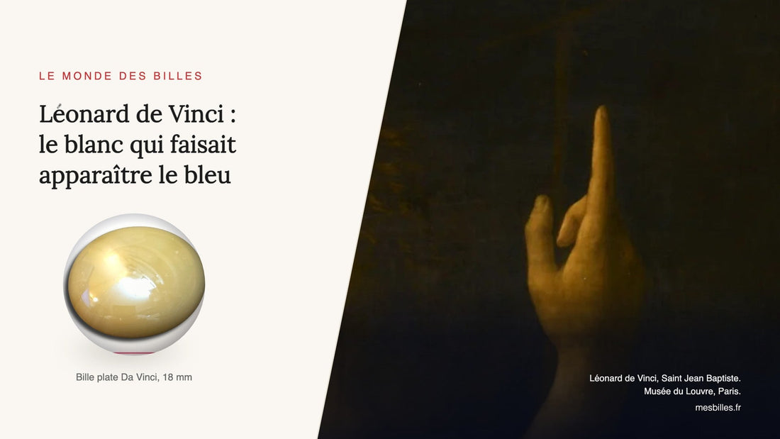 Saint Jean Baptiste de Léonard de Vinci, la main et le doigt levé émergeant de l'ombre, à côté d'une bille plate MesBilles Da Vinci de 18 mm marron beige