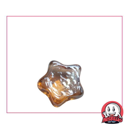You'll love the Hollywood Marble in Clear Amber, a unique 25mm piece with an elegant translucent charm. Ideal for collectors and lovers of rare Marbles, it's ready to set fire to any exchange or shop window! Discover this star of Flat Marbles at My-Glassmarbles.
