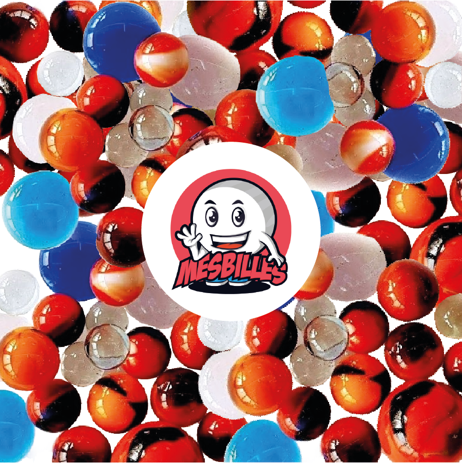 Mélange de petites et grandes Billes en verre Rondes et billes plates, certaines sont d'aspect porcelaine, d'autres sont translucides