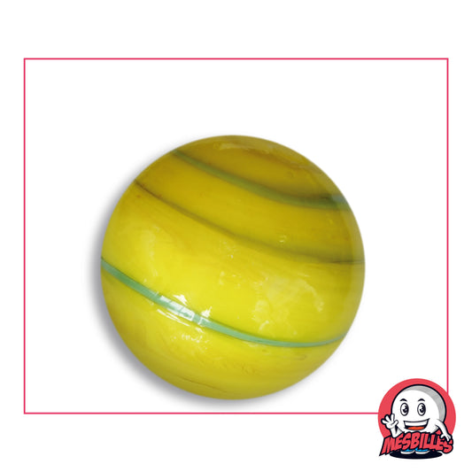Grande bille Equinoxe Jaune et Vert 35 mm Collector en verre jaune opaque marbré à traînées vert kaki et filets vert d'eau, vue de dessus, 35 mm de diamètre