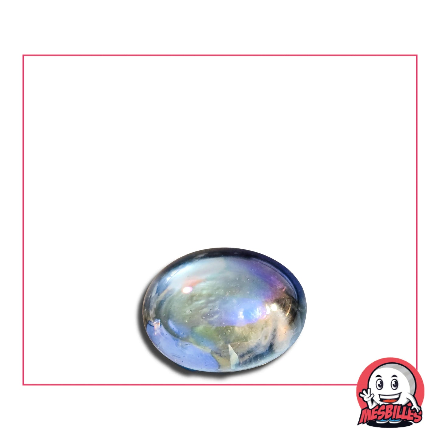 Cette bille est également nommée Bille Galet en Verre Irisée Gris Léger, elle est utilisée pour Jouer, Décorer ou Collectionner.