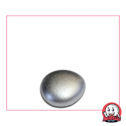 Cette bille Plate Métallisé Argenté est également nommée Bille Galet en Verre, elle est utilisée pour Jouer, Décorer ou Collectionner.