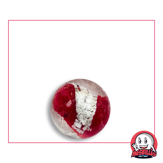 Bille Serpentin Rouge 16 mm Collector en verre clair à cœur rouge rubis fendu de haut en bas par une bande d'aspect argenté froissée, vue de dessus, 16 mm de diamètre