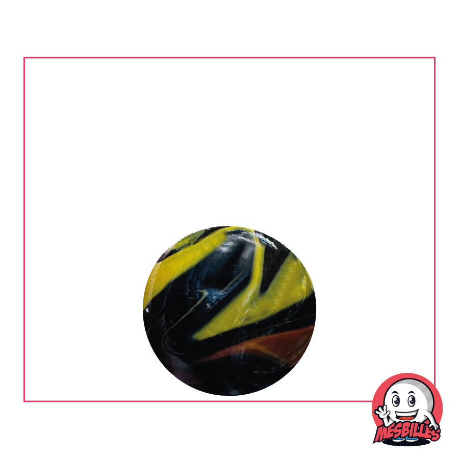 The marble that's on fire in the playground: the Soleil Brûlant 16 mm marble.