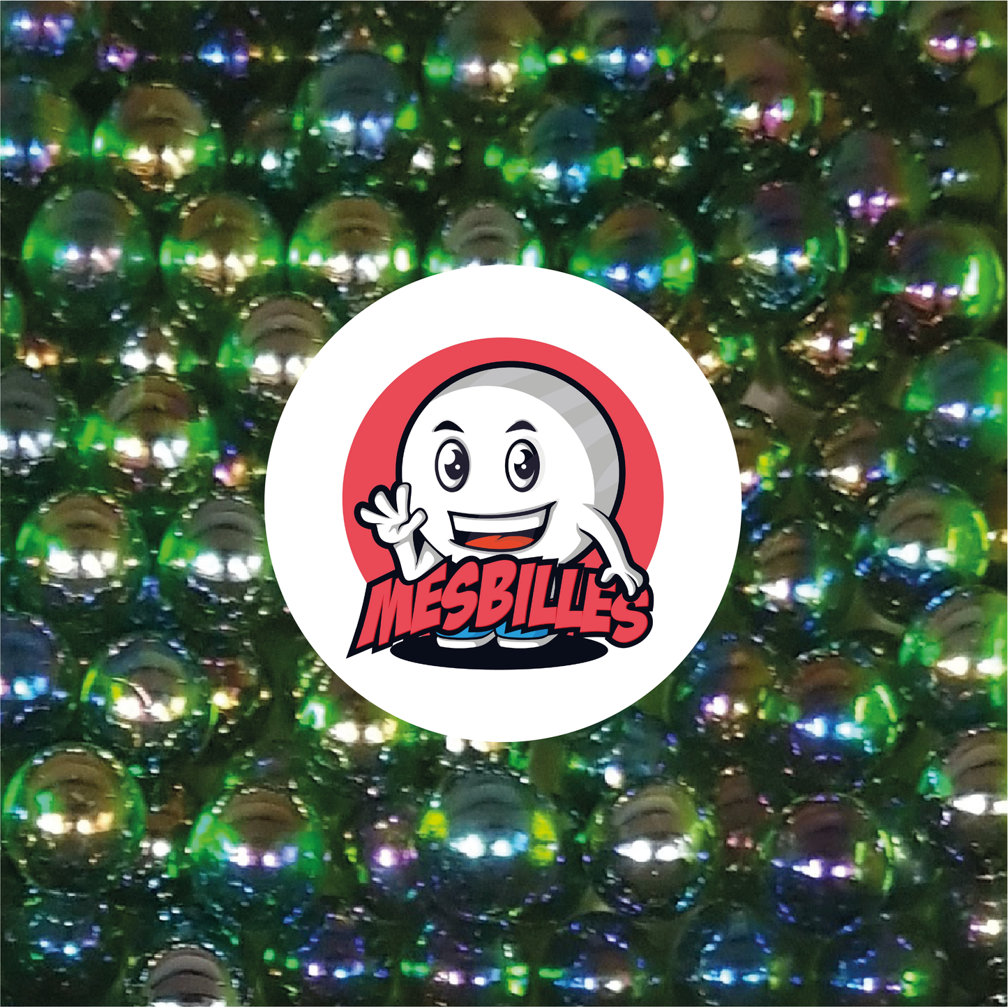 Add a precious touch to your games with the Light Green Iridescent marble. Buy it and let its brilliance dazzle you - My-Glassmarbles