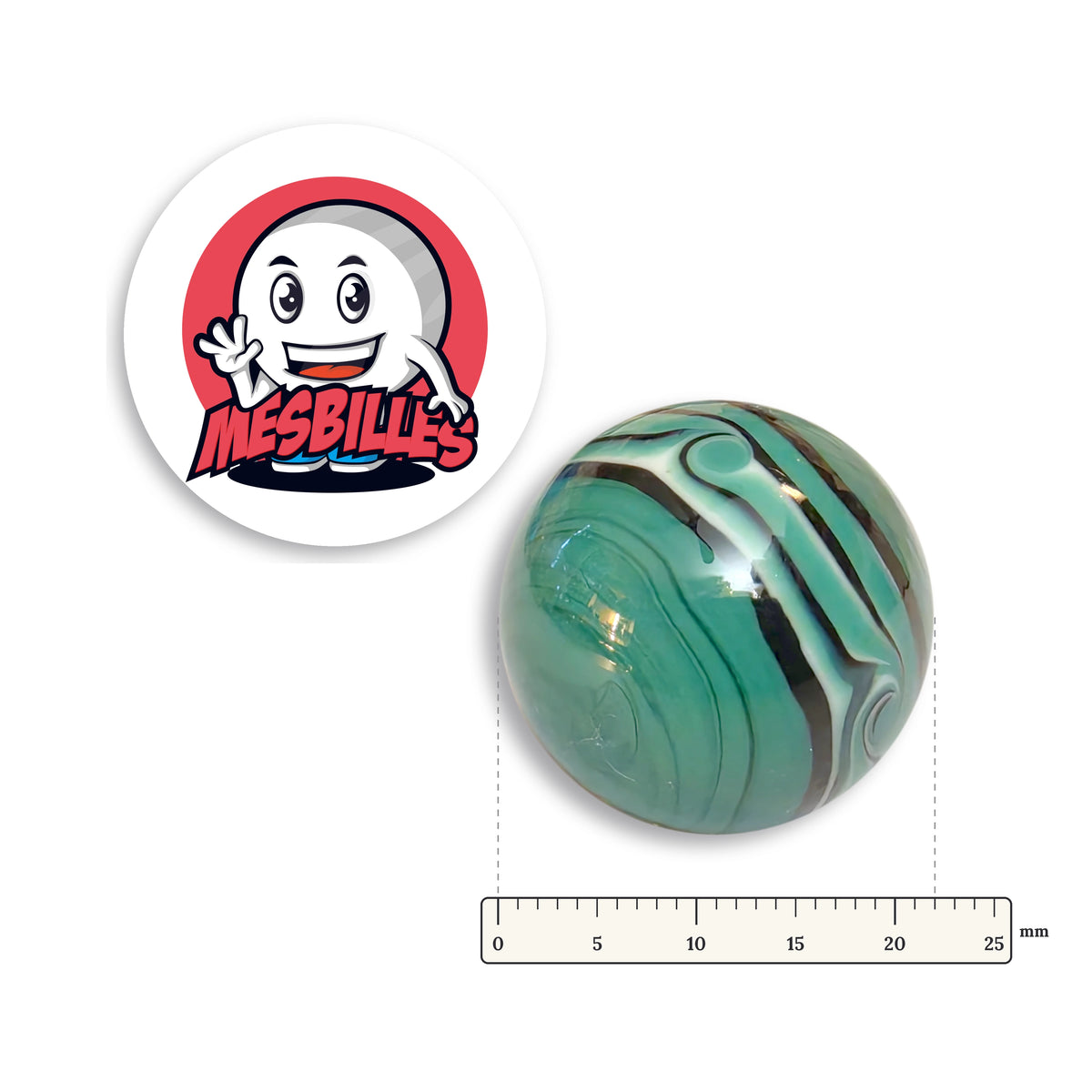 Bille Art Hawaï Vert à côté d'une règle graduée, 22 mm de diamètre