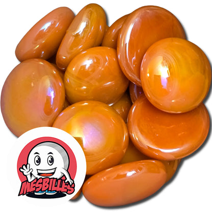 Dans la Grande Famille des Billes Glossys, il y a la Bille Plate en verre Opaque et Brillant de Couleur Orange.